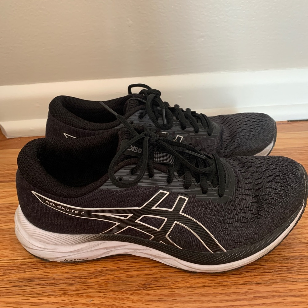 ASICS Tennis Shoes